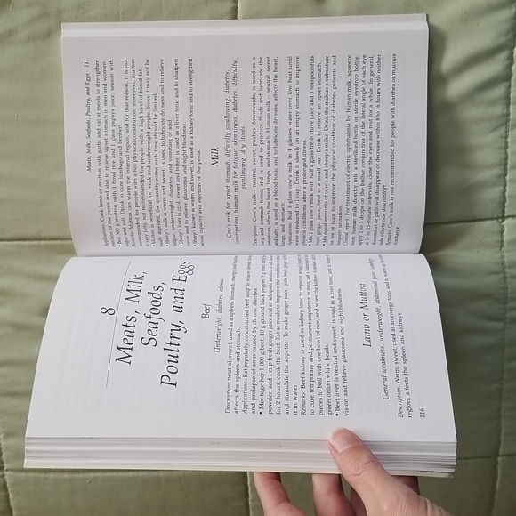 Chinese System of Food Cures: Prevention and Remedies by Henry C. Lu - Picture 7 of 9